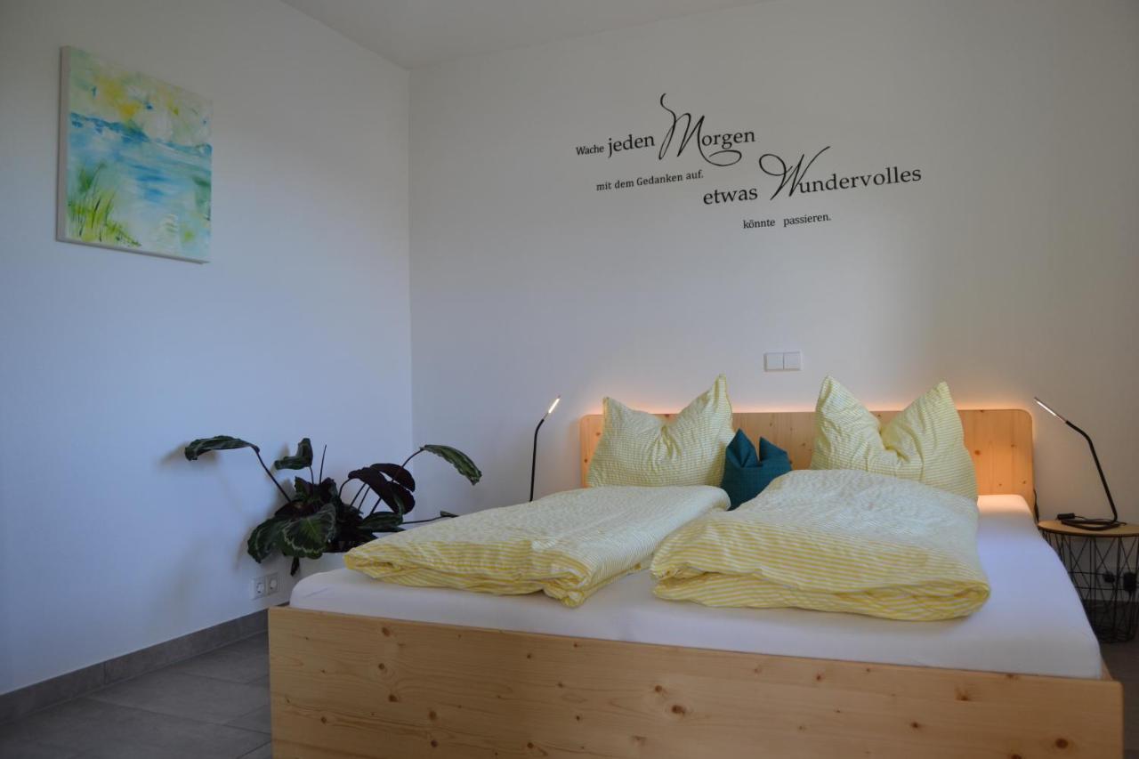Vorderreithbauer Apartment Hof bei Salzburg Luaran gambar